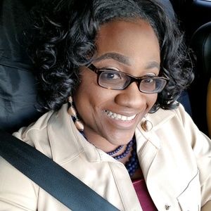 Meet your Posher, Monique